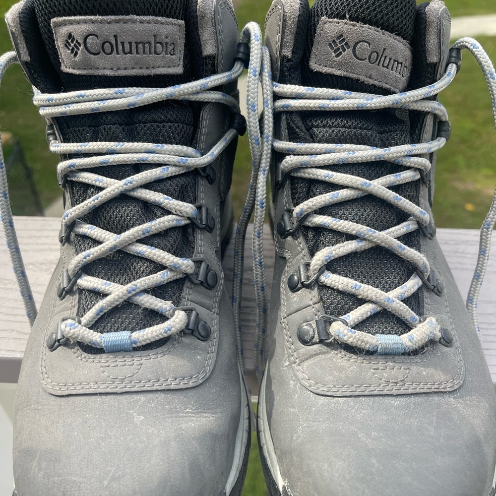 Women’s newton ridge waterproof hiking boot